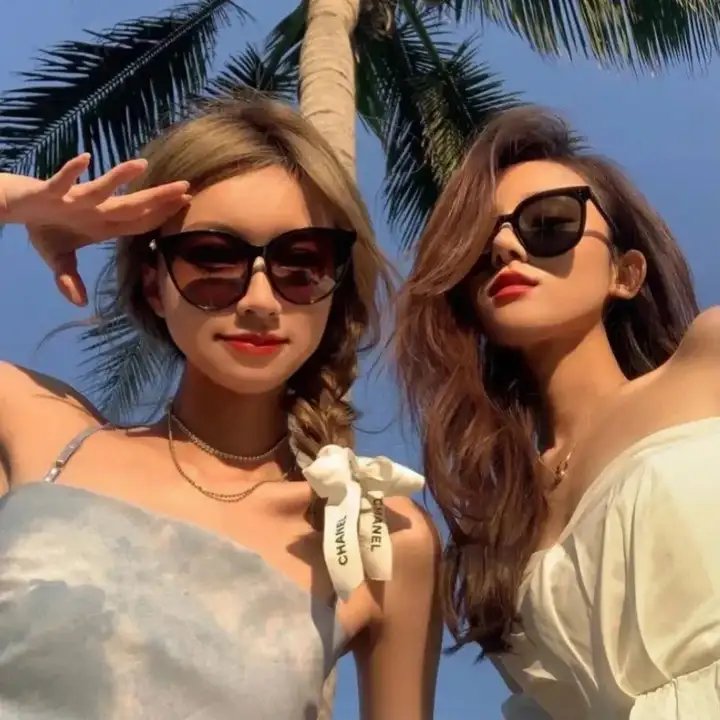 超级明星金·卡戴珊 海报